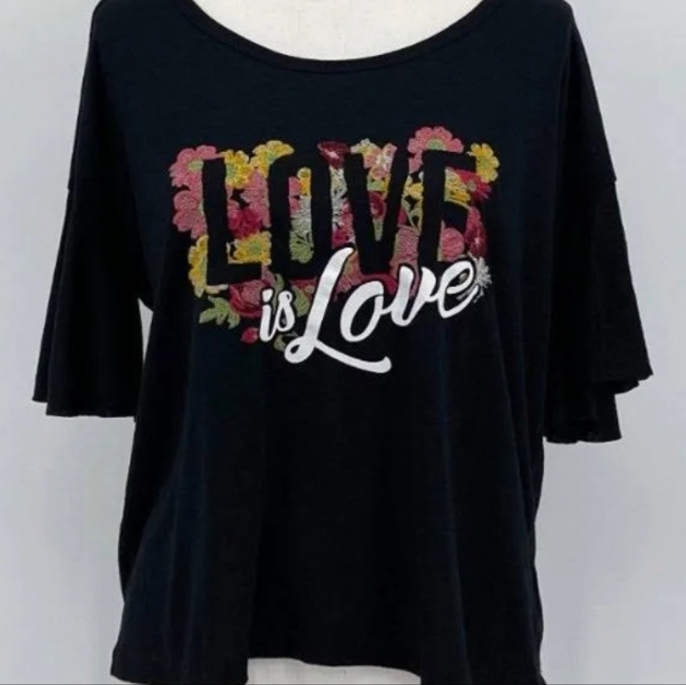 New Jessica Simpson t-shirt. Size xl